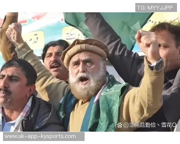 天下足球恩里克的传奇之路与执教哲学深度解析 天下足球恩里克的传奇之路与执教哲学深度解析