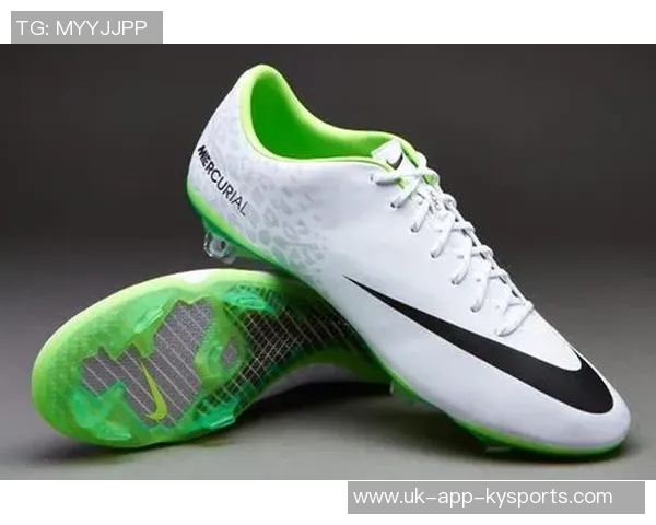 选择适合你的职业足球鞋提升场上表现与舒适度的终极指南