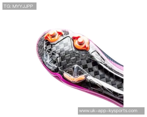 足球鞋的材质选择探讨是否有布质足球鞋的存在与性能分析